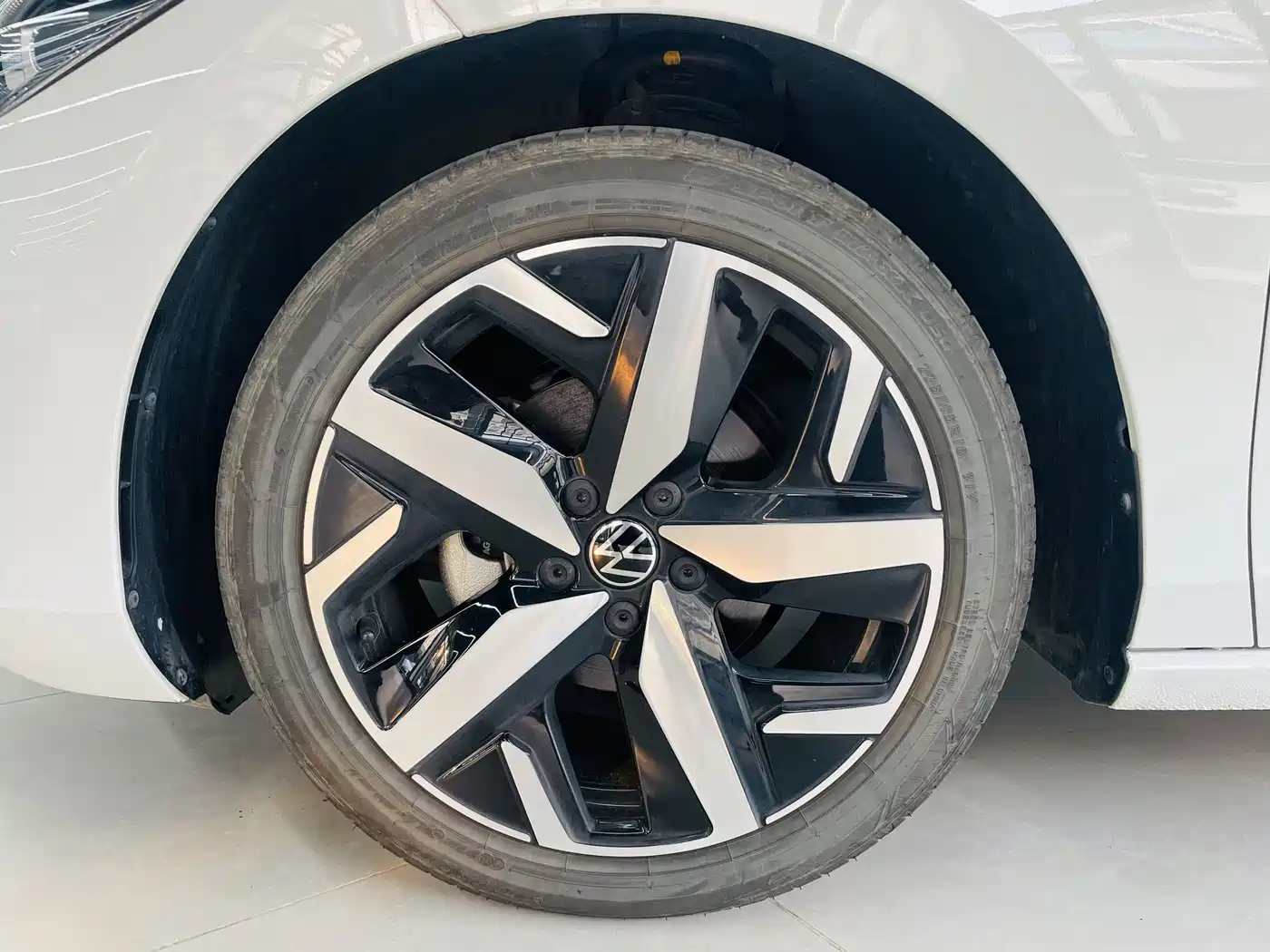 Volkswagen Lamando 2025 Lamando L 280TSI DSG Cool Edition фото 3