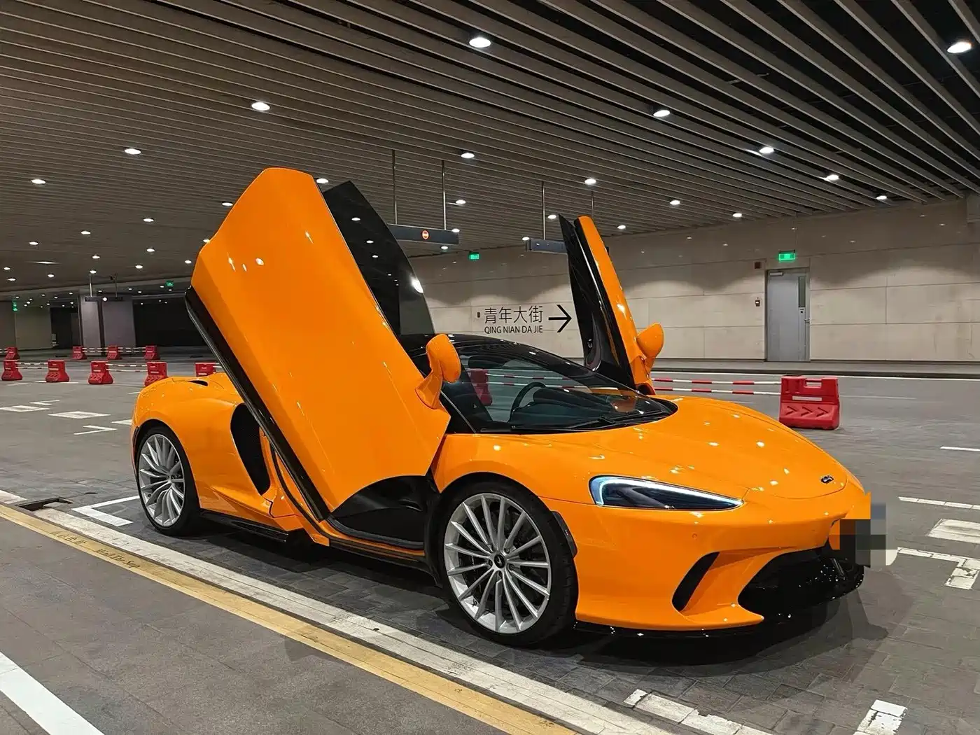 McLaren GT 2023 2023 4.0T Standard Model