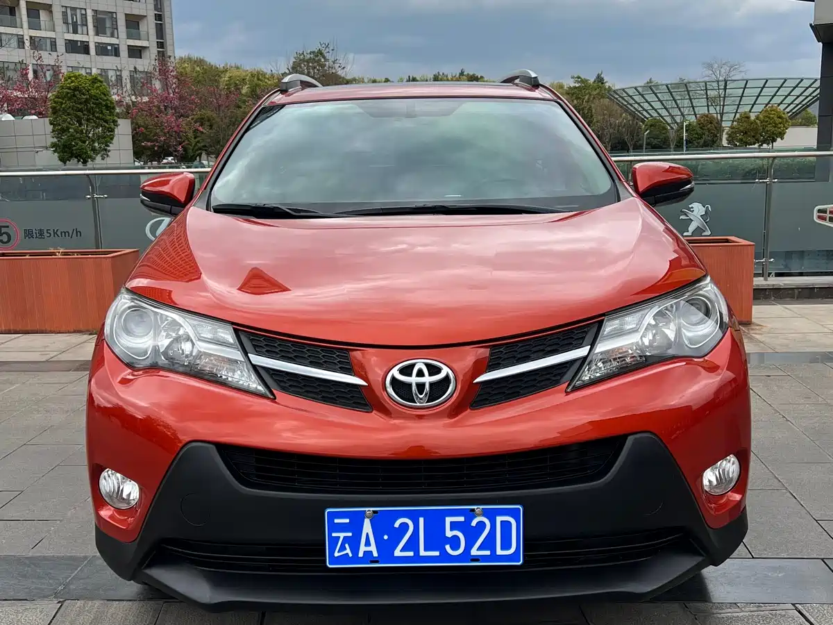 Toyota RAV4 Rongfang 2013 2.0L CVT 4WD Pioneer фото 2
