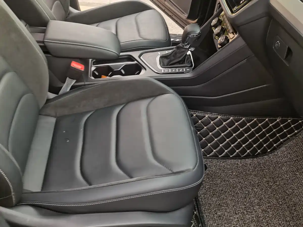 Volkswagen Tiguan L 2020 330TSI Auto 2WD Smart Luxury China VI фото 7