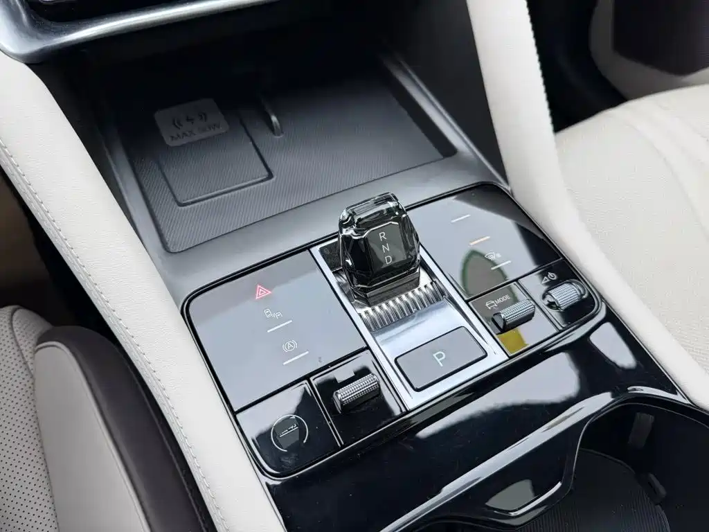 BYD Song PLUS PHEV 2025 2025 EV 520km Premium