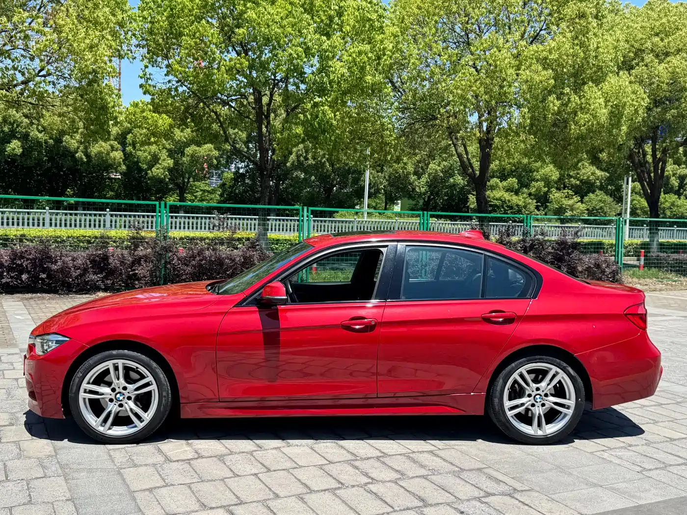 BMW 3 Series 2019 320i M Sport Package фото 14