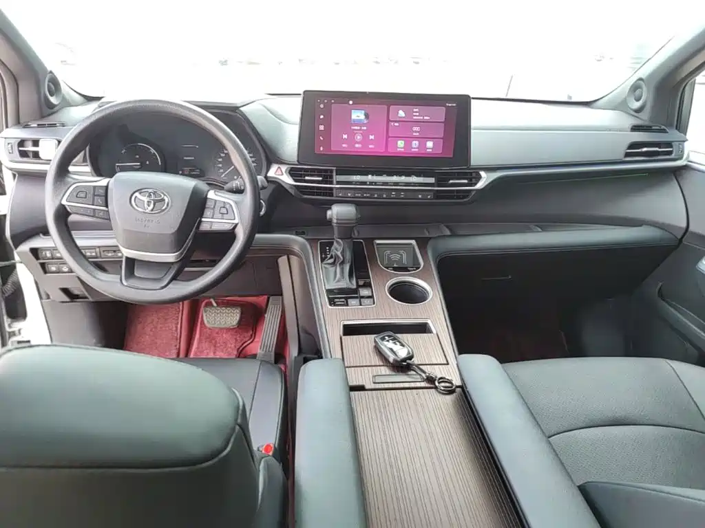 Toyota Granvia 2025 2024 2.5L Hybrid Luxury