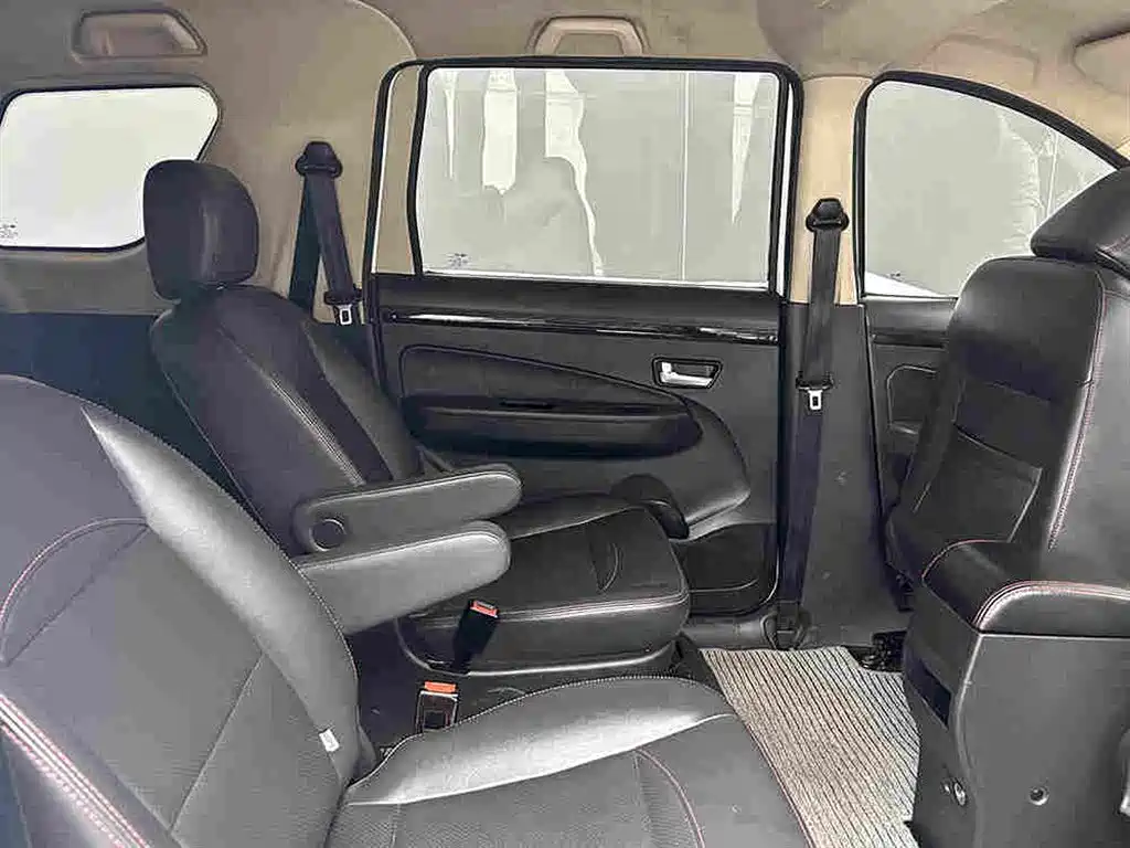 Фото 8 - Dongfeng Fengguang Fengguang 370