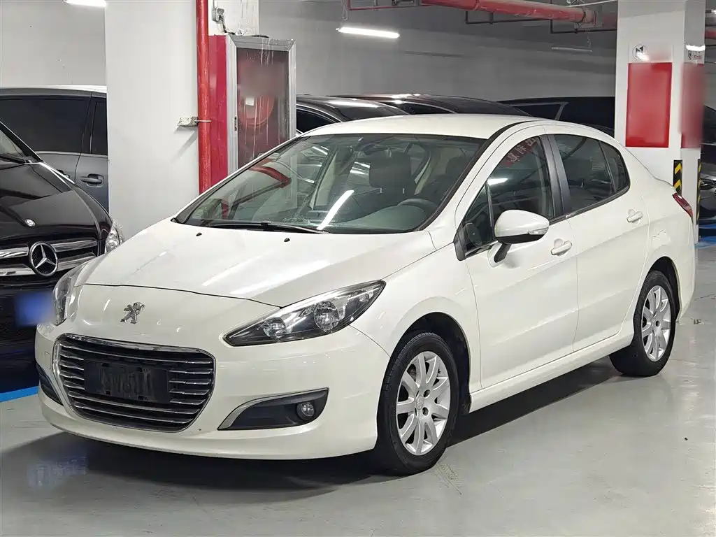 Peugeot 308 2014 Model Joy Edition Classic 1.6L Manual Superior Style