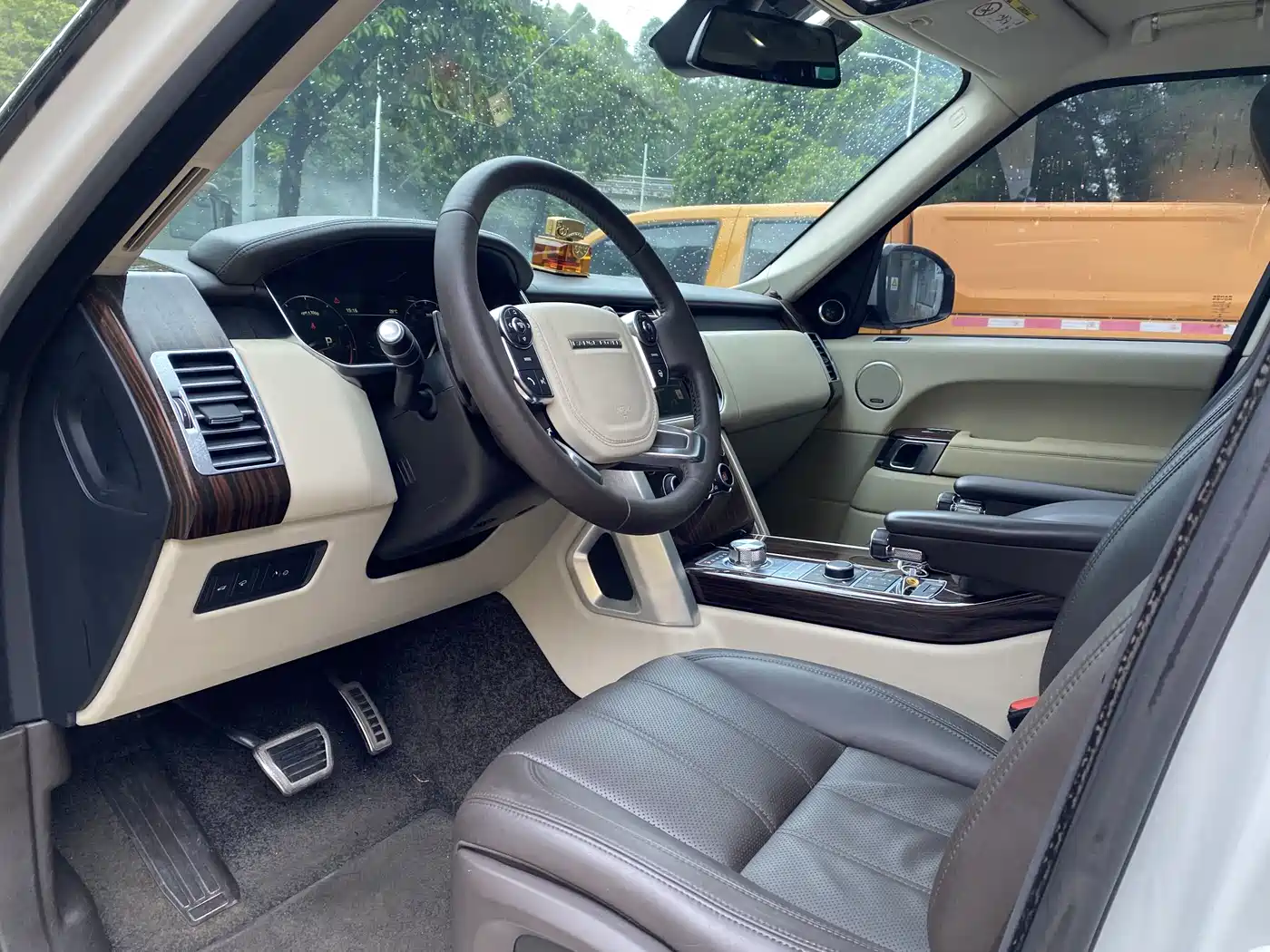 Land Rover Range Rover 2017 3.0 SC V6 Vogue фото 9