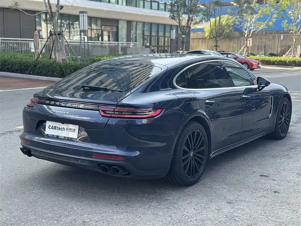 Porsche Panamera 2017 Panamera 4 Executive Long Wheelbase 3.0T фото 5