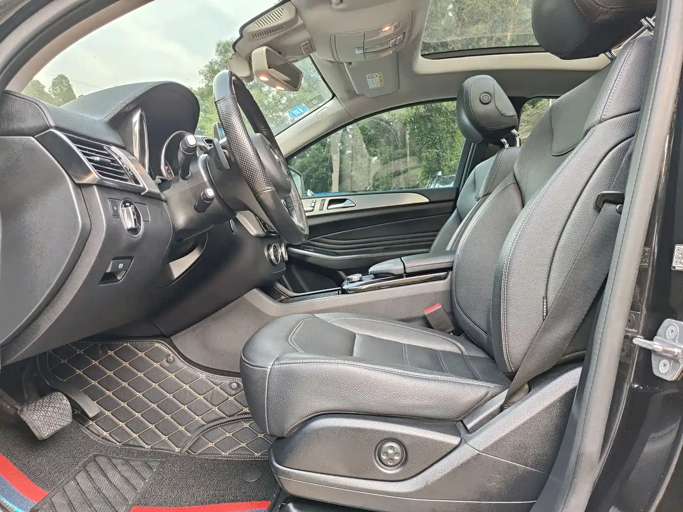 Mercedes-Benz GLE Coupe 2018 GLE 320 4MATIC Coupe SUV фото 10