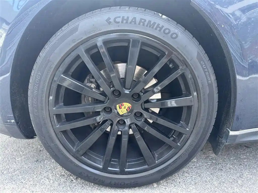 Porsche Panamera 2017 Panamera 4 Executive Long Wheelbase 3.0T фото 26