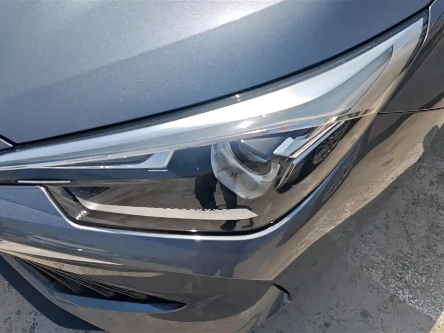 ROEWE I5