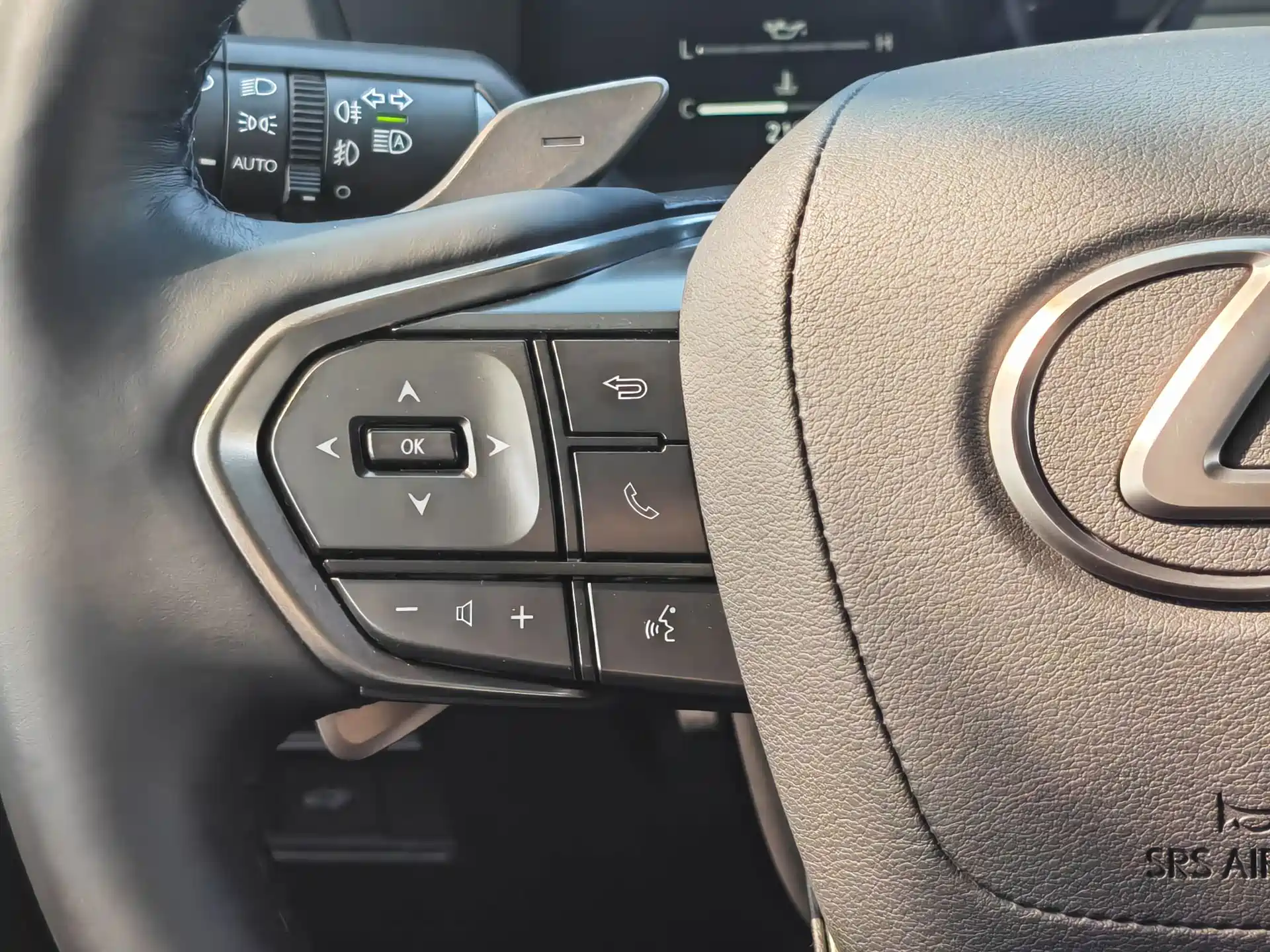 Фото 17 - Lexus GX