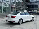 Photo 15 - Volkswagen Sagitar