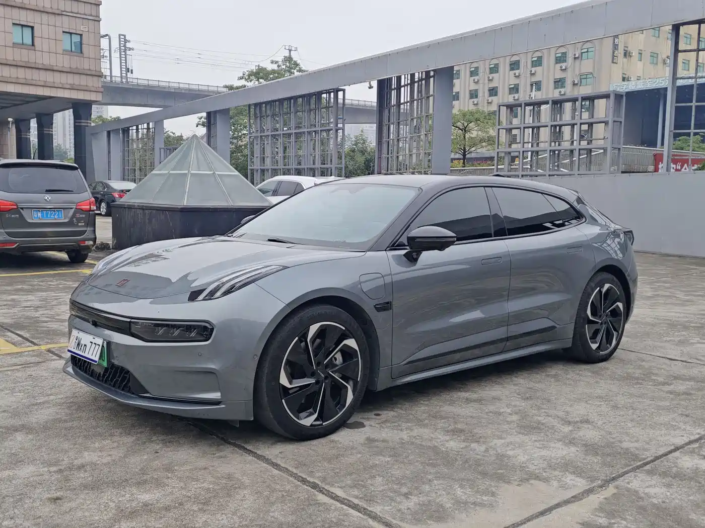 ZEEKR EXTREME KRYPTON 001