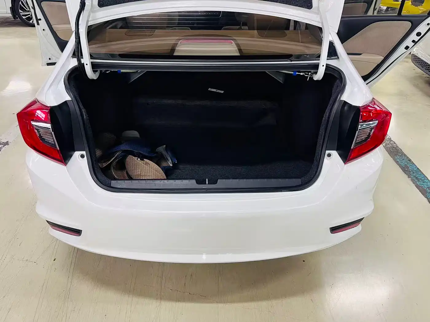 Honda Greiz 2019 2016 1.5L CVT Classic Edition