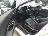 Photo 12 - Kia K5