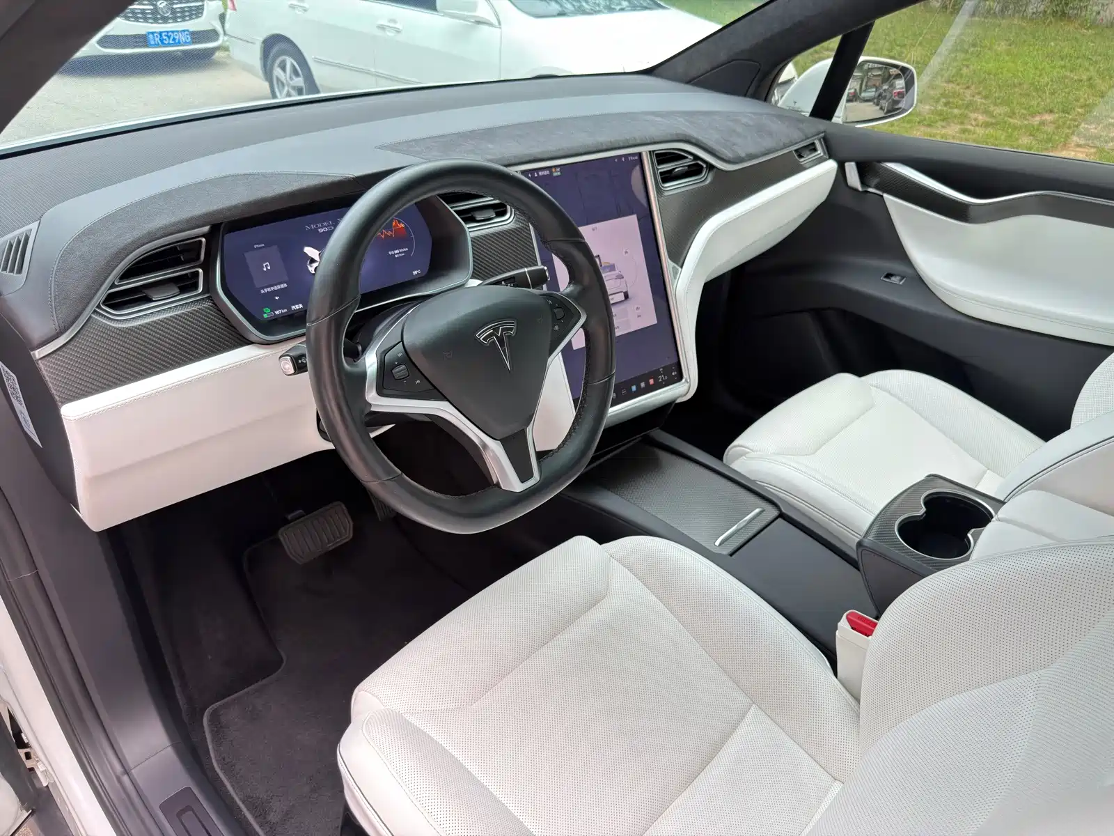 Фото 8 - Tesla Model X
