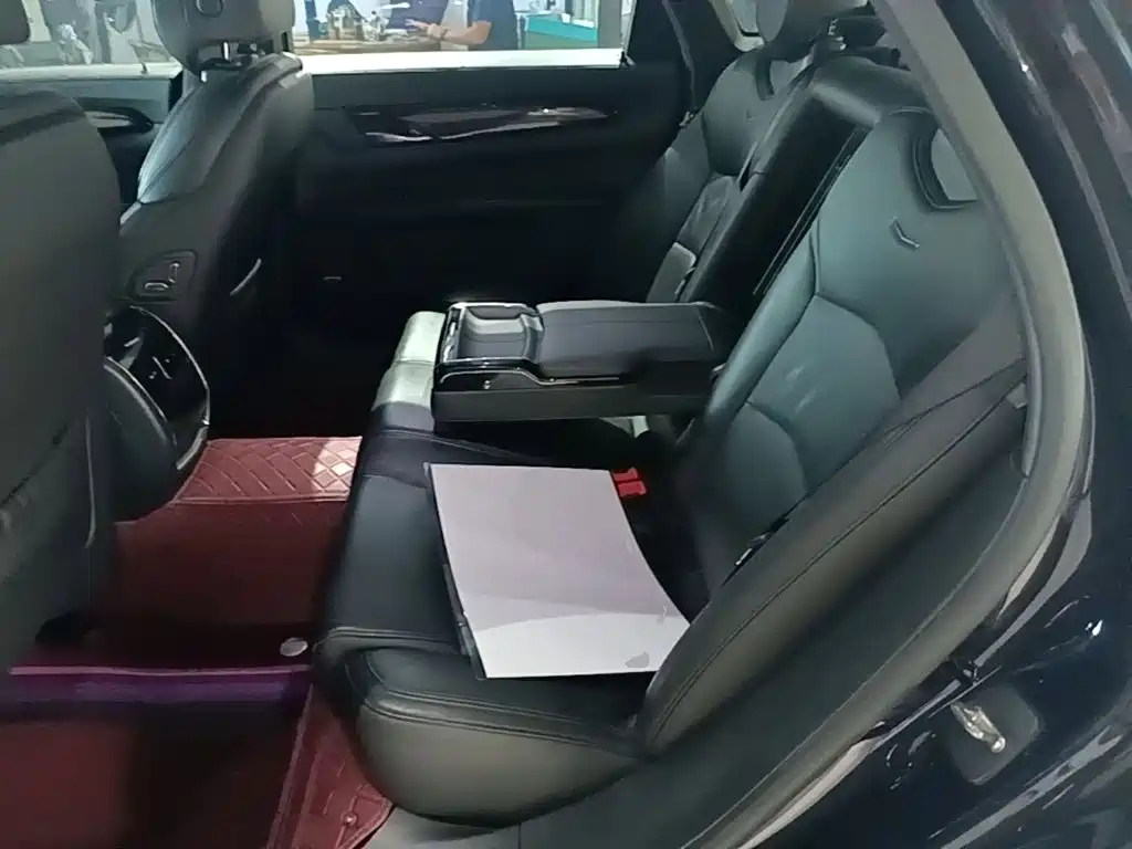 Photo 17 - Cadillac CT6