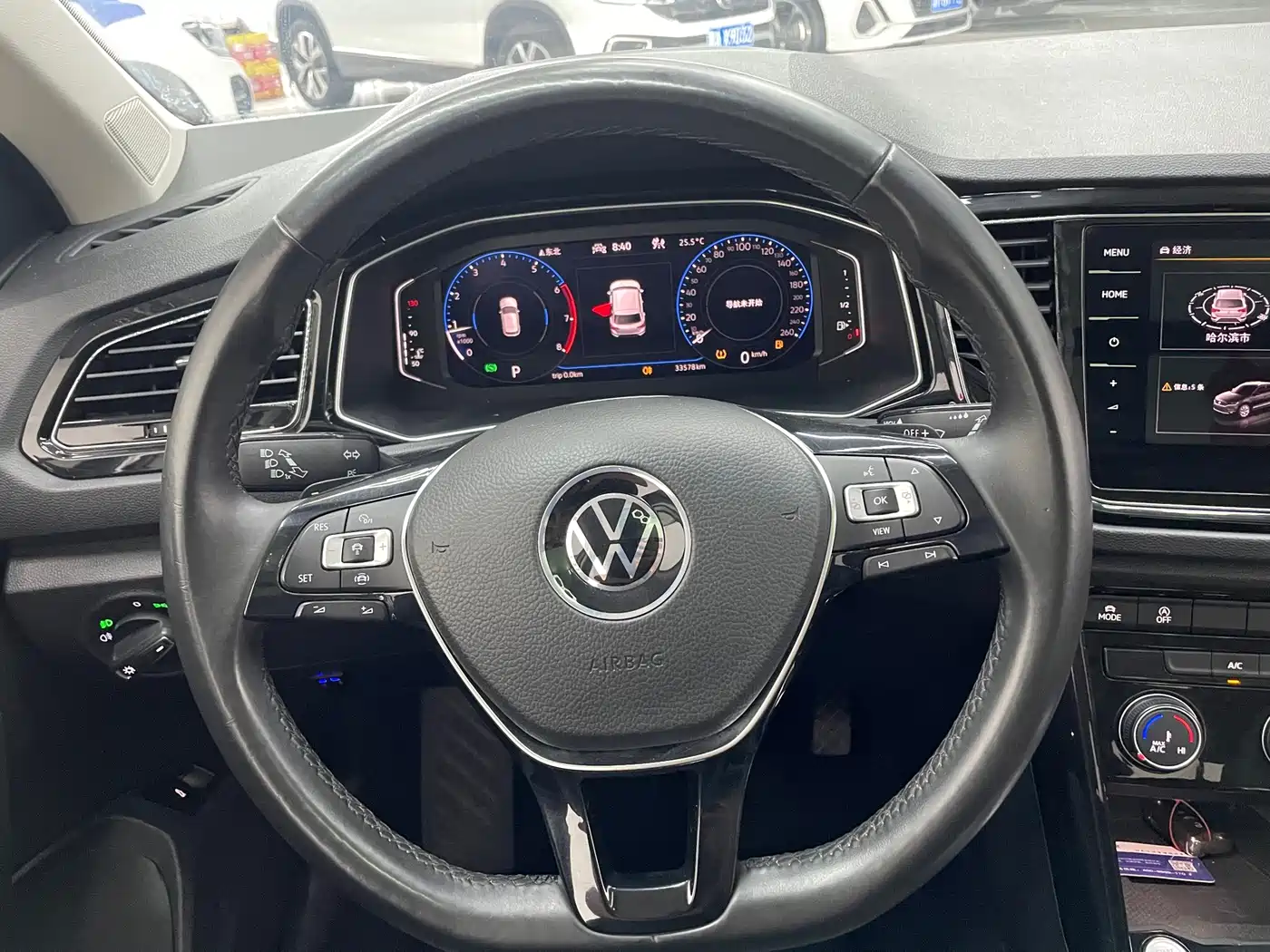Volkswagen T-Roc, миниатюра 10
