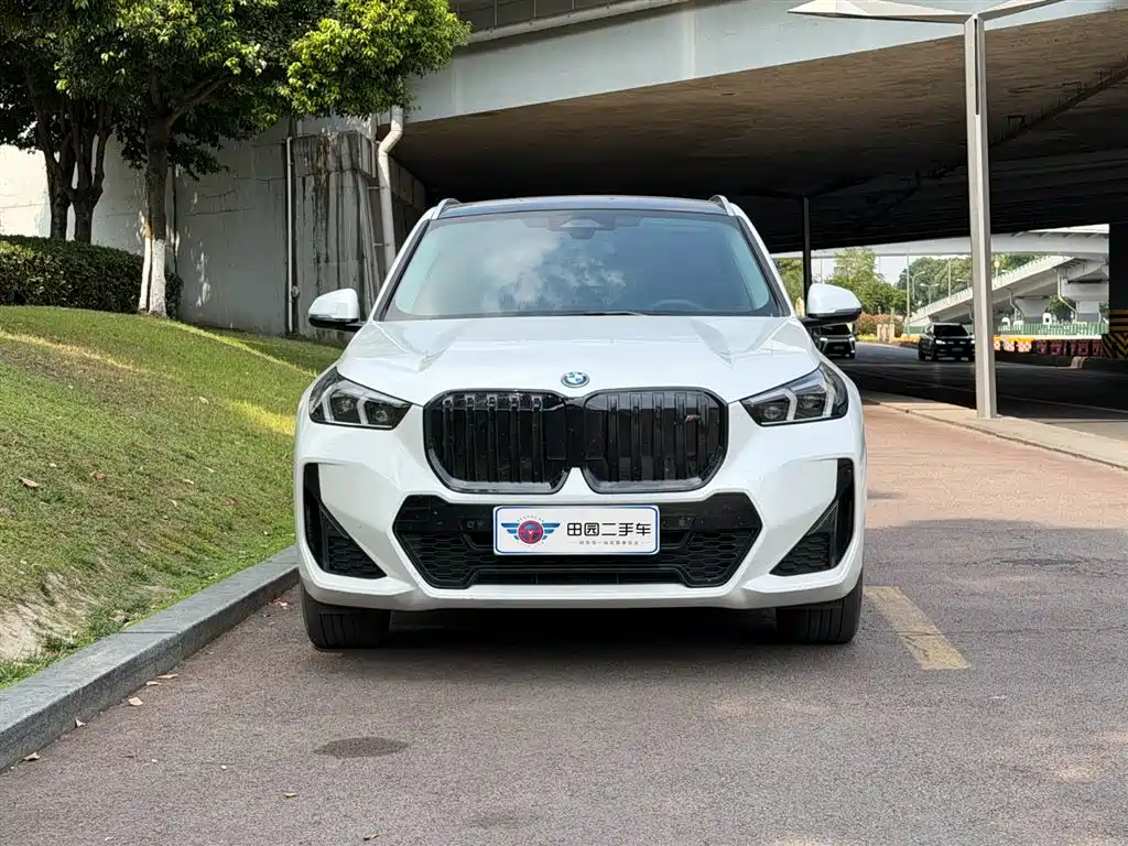 BMW iX1 2023 eDrive25L M Sport Package фото 2
