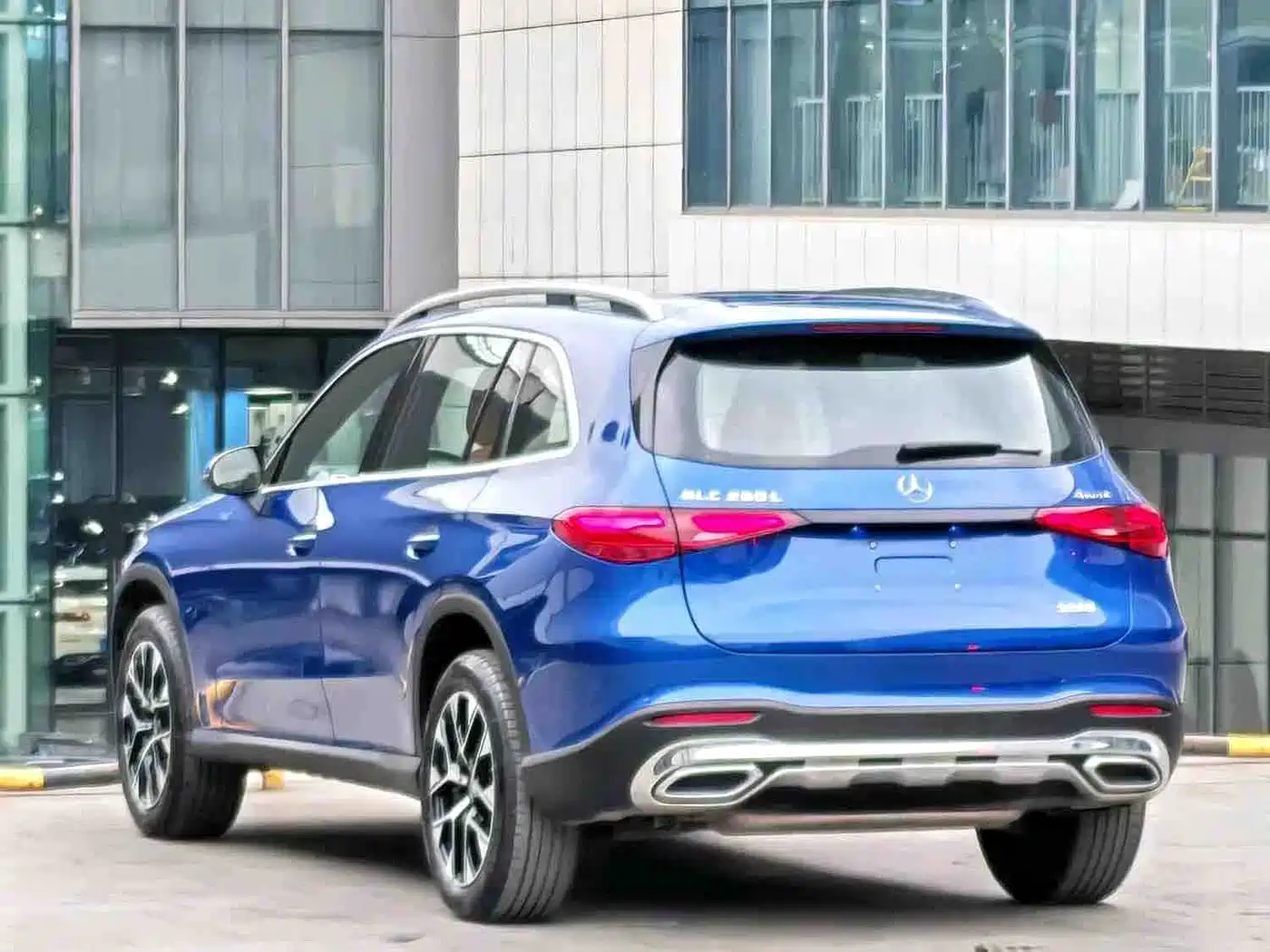 Mercedes-Benz GLC 2025 2024 GLC 300 L 4MATIC Dynamic 5-seater
