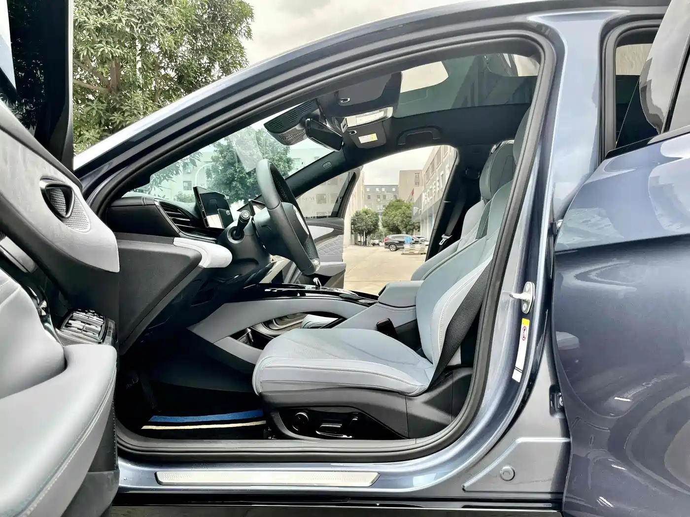 BYD Seal 2022 700km Long Range RWD Edition фото 6