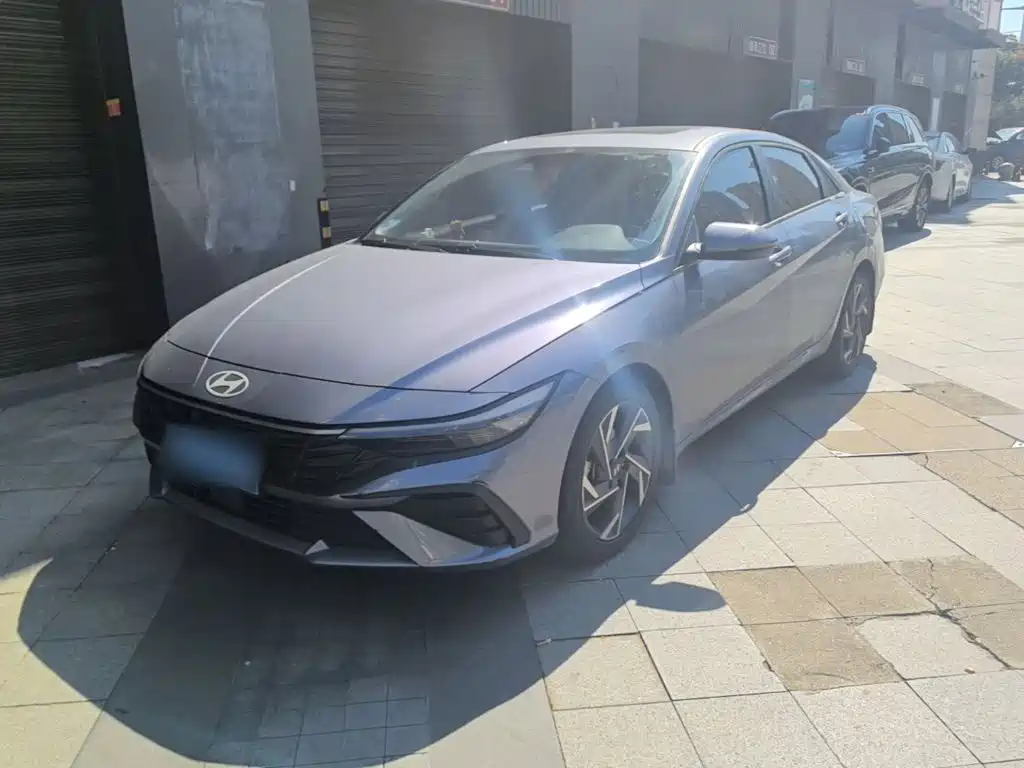 Hyundai Elantra 2023 Model 1.5L CVT LUX Premium Edition