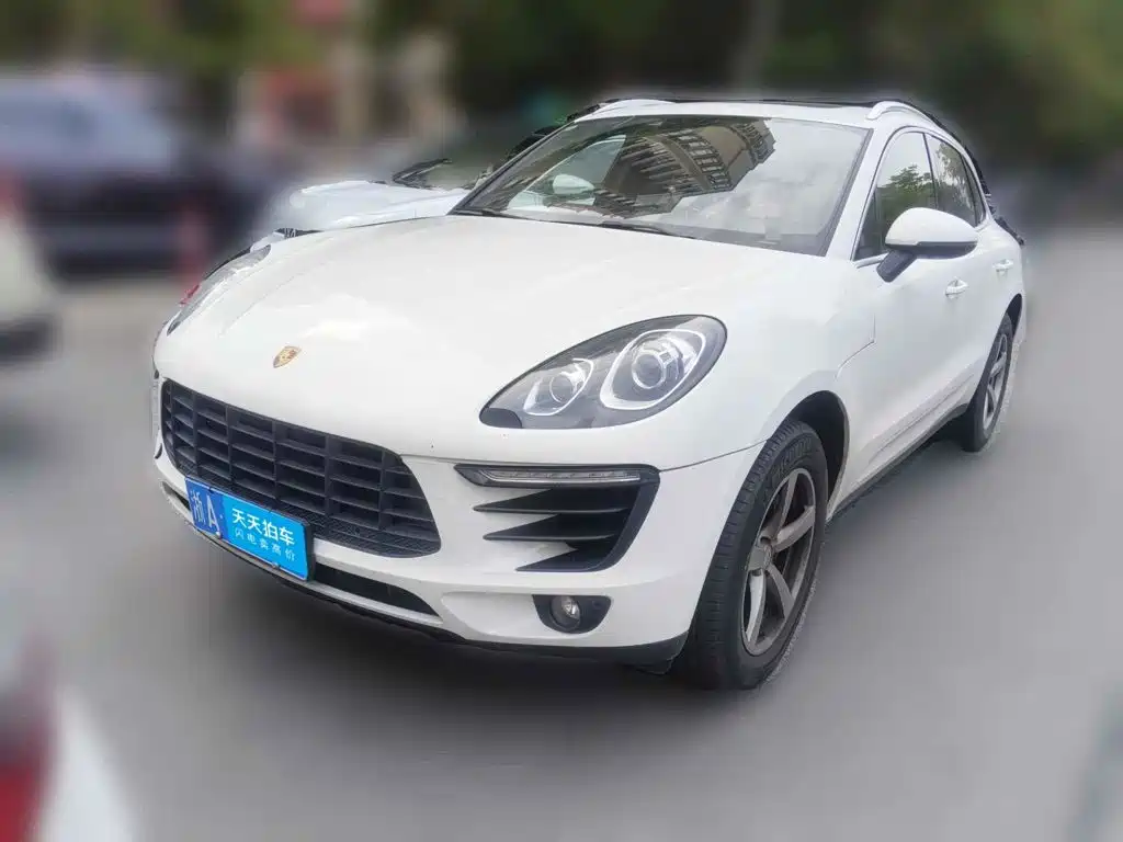 Фото 1 - Porsche Macan