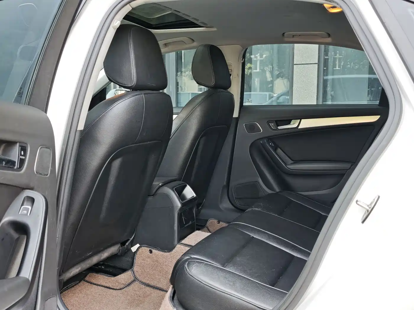 Audi A4L 2013 35 TFSI Automatic Standard фото 5