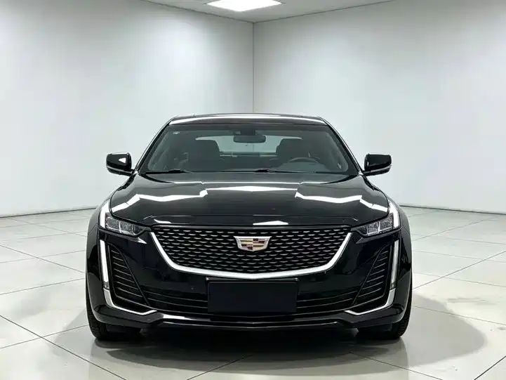 Фото 2 - Cadillac CT5