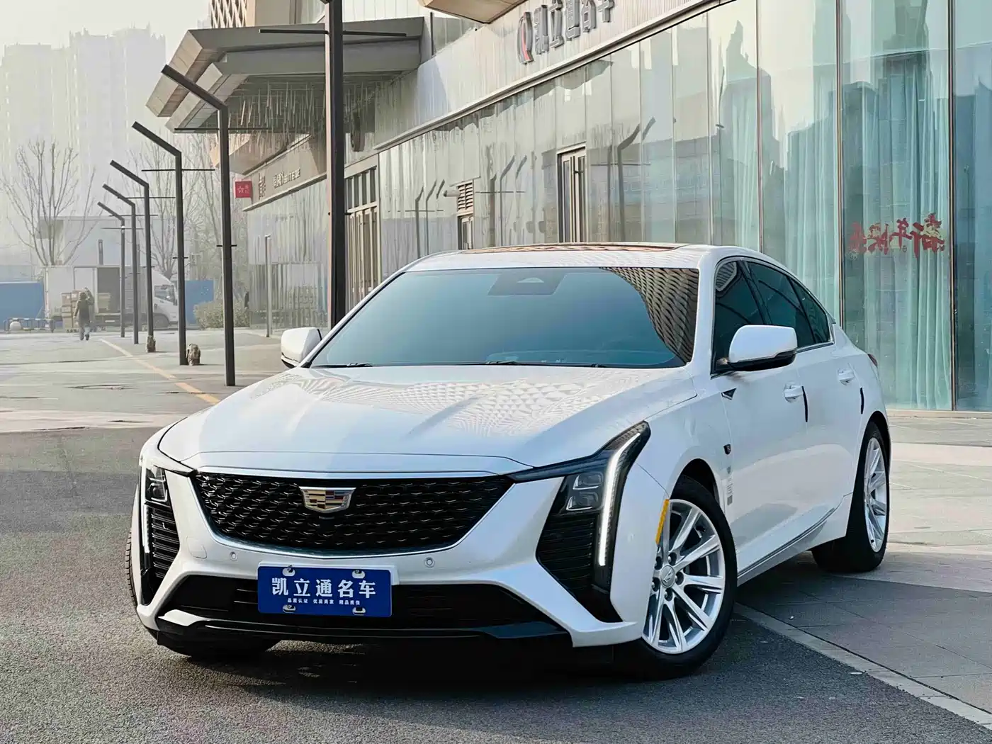 Cadillac CT5 2024 28T Luxury Model