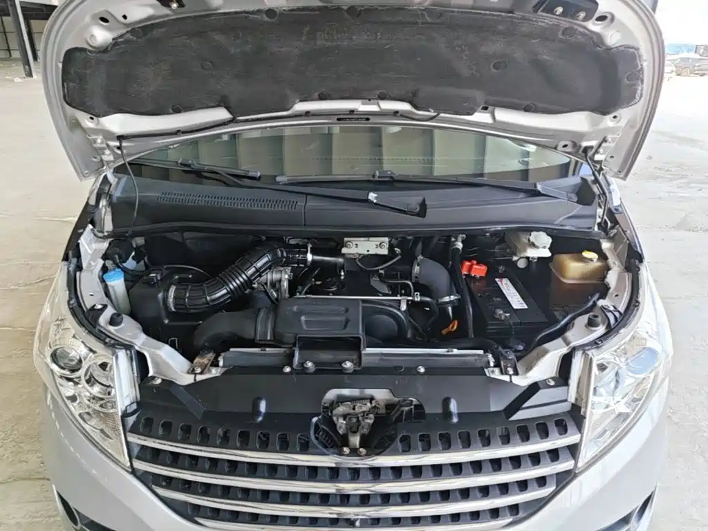 JAC Refine M5 2015 2013 2.0T Petrol Manual Business Edition
