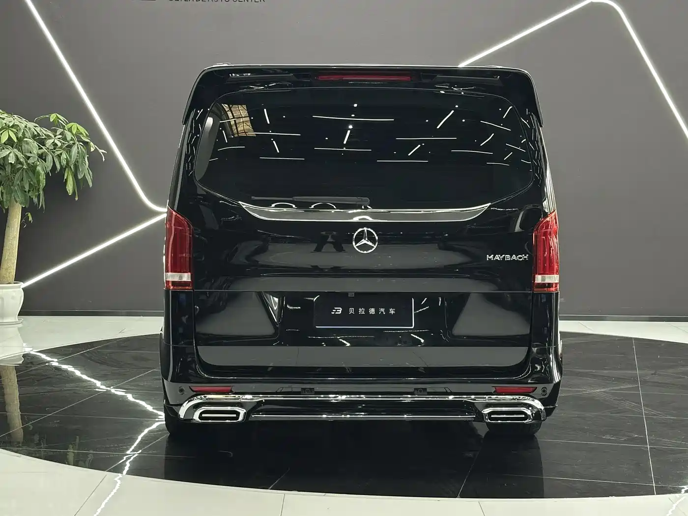 Mercedes-Benz Vito 2023 2.0T Business 7-Seater фото 17