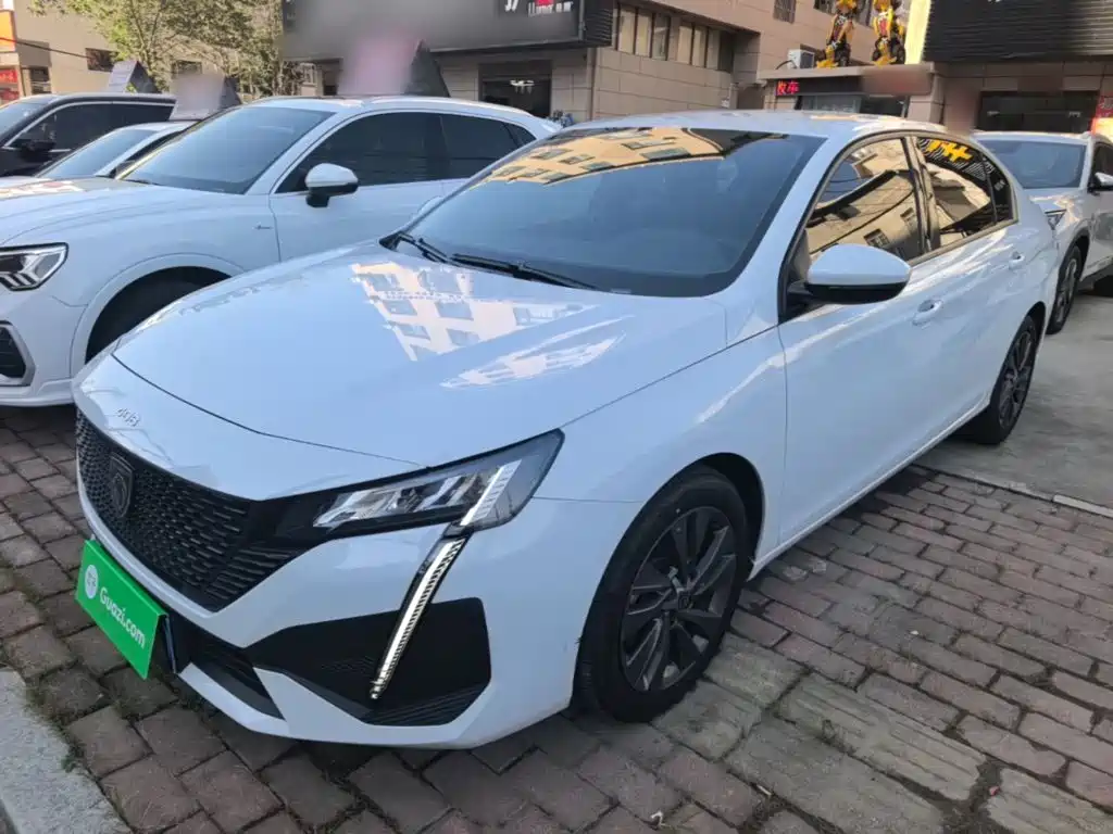 Photo 2 - Peugeot 408