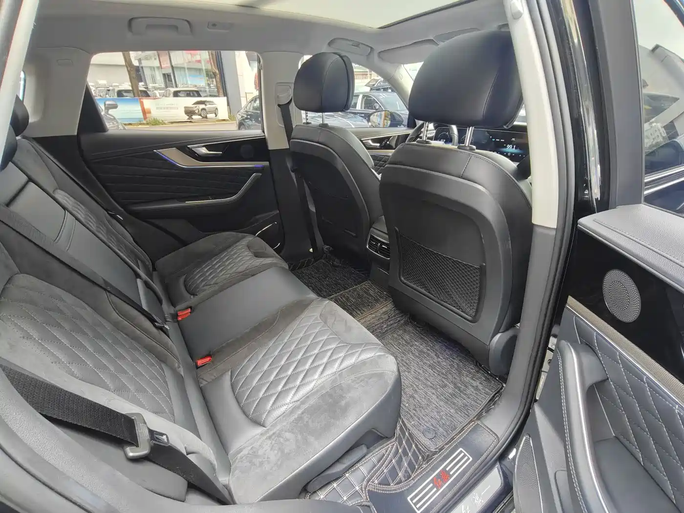 Hongqi HS5 2019 2.0T Smart Connect Enjoy Edition фото 13