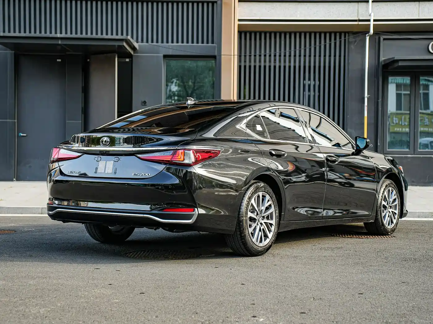 Lexus ES 2021 200 Excellence Edition фото 4