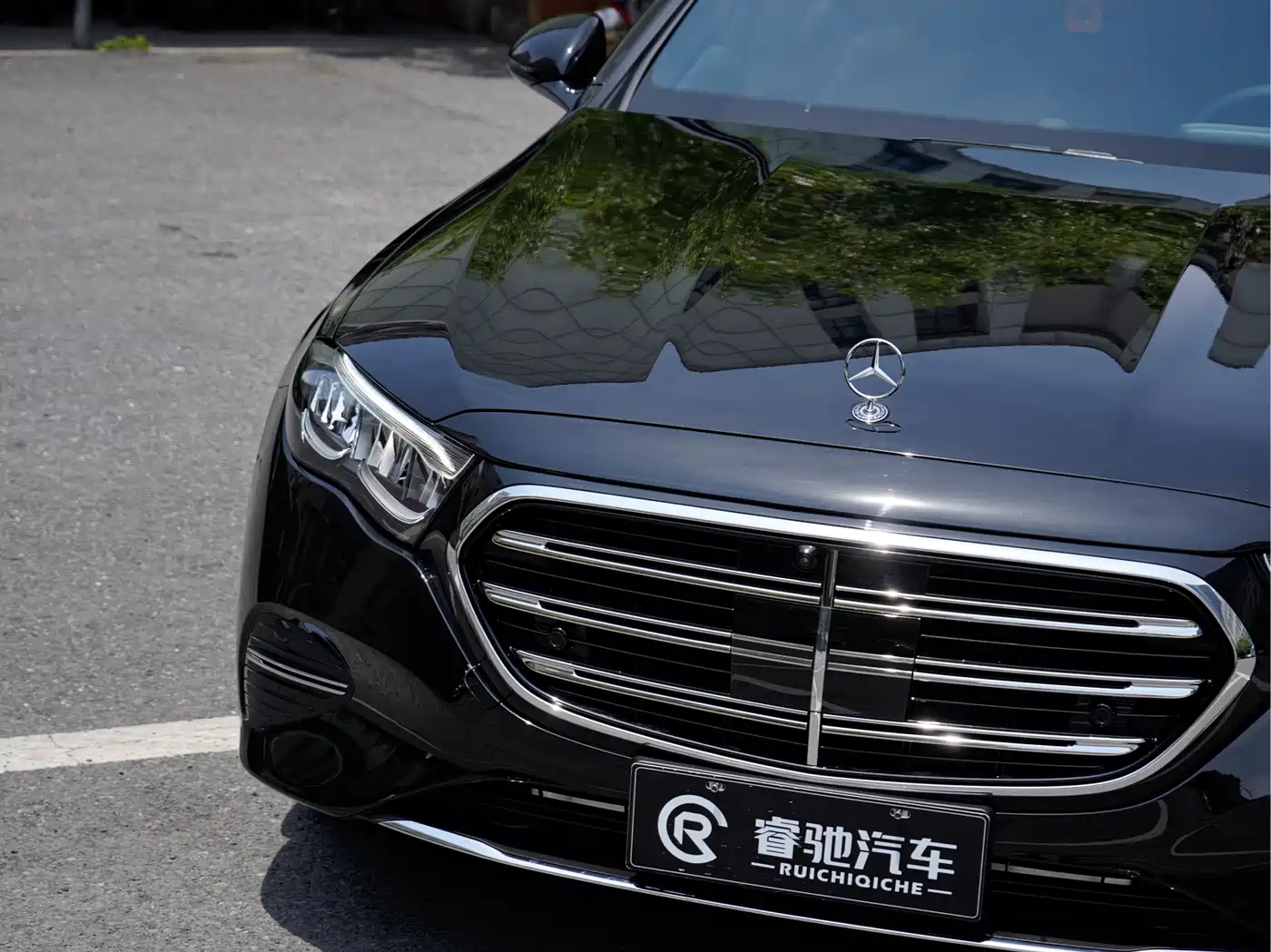 Mercedes-Benz E-Class 2024 Model E 300 L Luxury фото 6