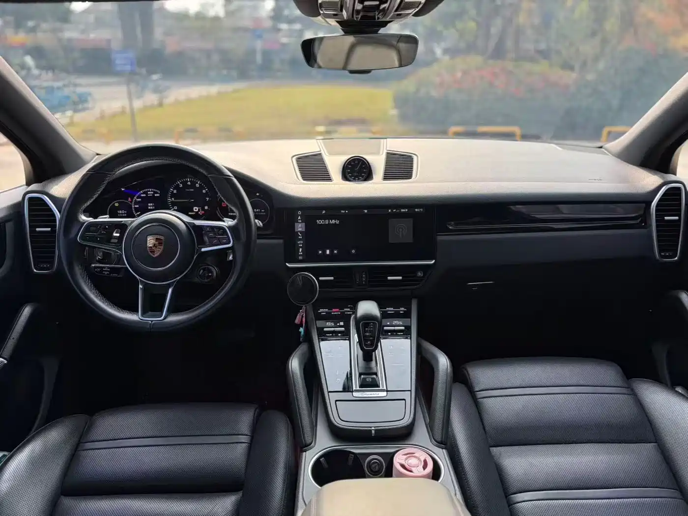 Porsche Cayenne New Energy 2019 Cayenne E-Hybrid 2.0T фото 15