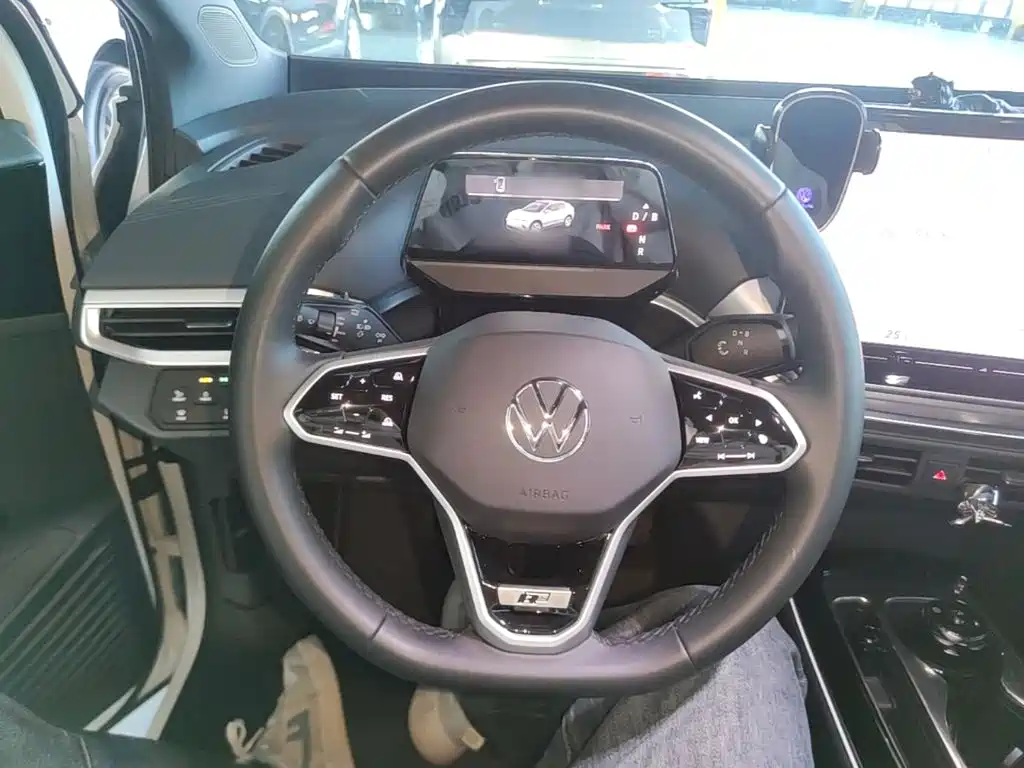 Volkswagen ID.4 CROZZ 2026 2025 Pure Enjoyment Edition