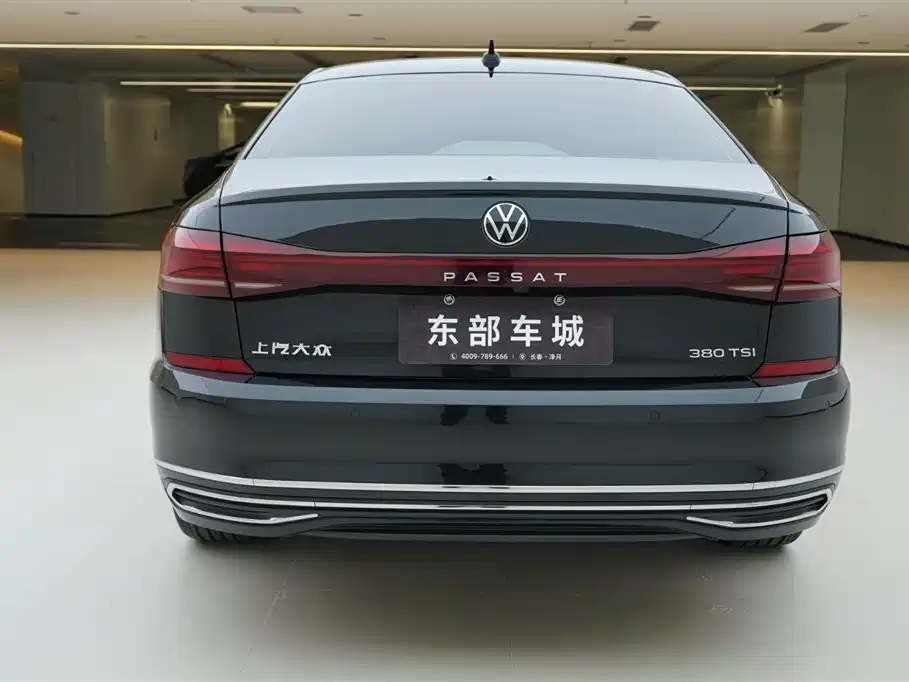 Volkswagen Passat 2024 380TSI Elite Edition фото 5