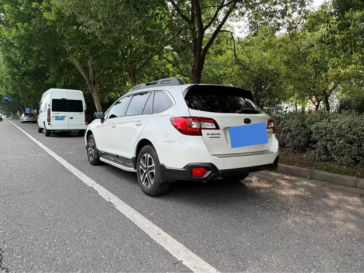 SUBARU OUTBACK