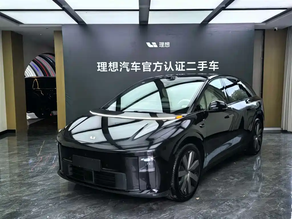 Li Auto i6 2025 2WD Base Model