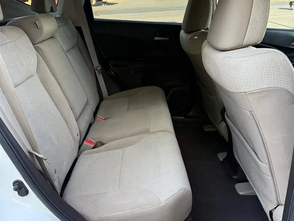 Фото 9 - Honda CR-V