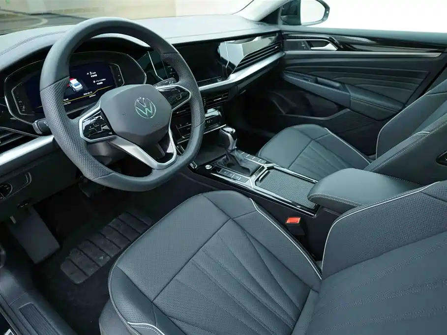 Volkswagen Passat 2024 380TSI Elite Edition фото 10
