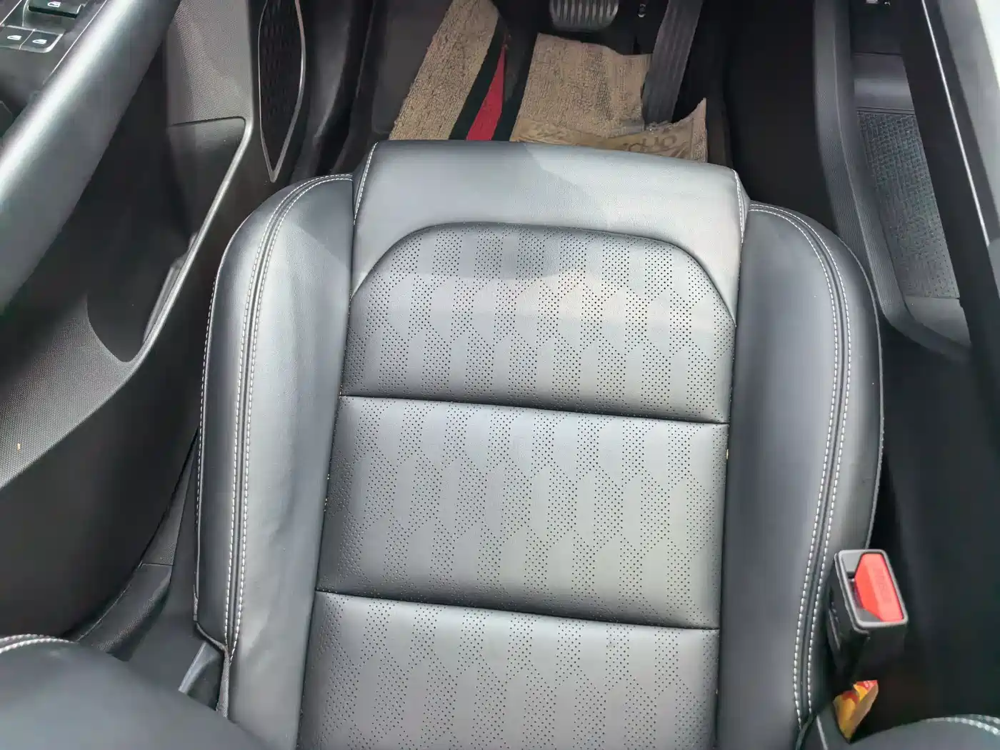 GEELY GEOMETRY C