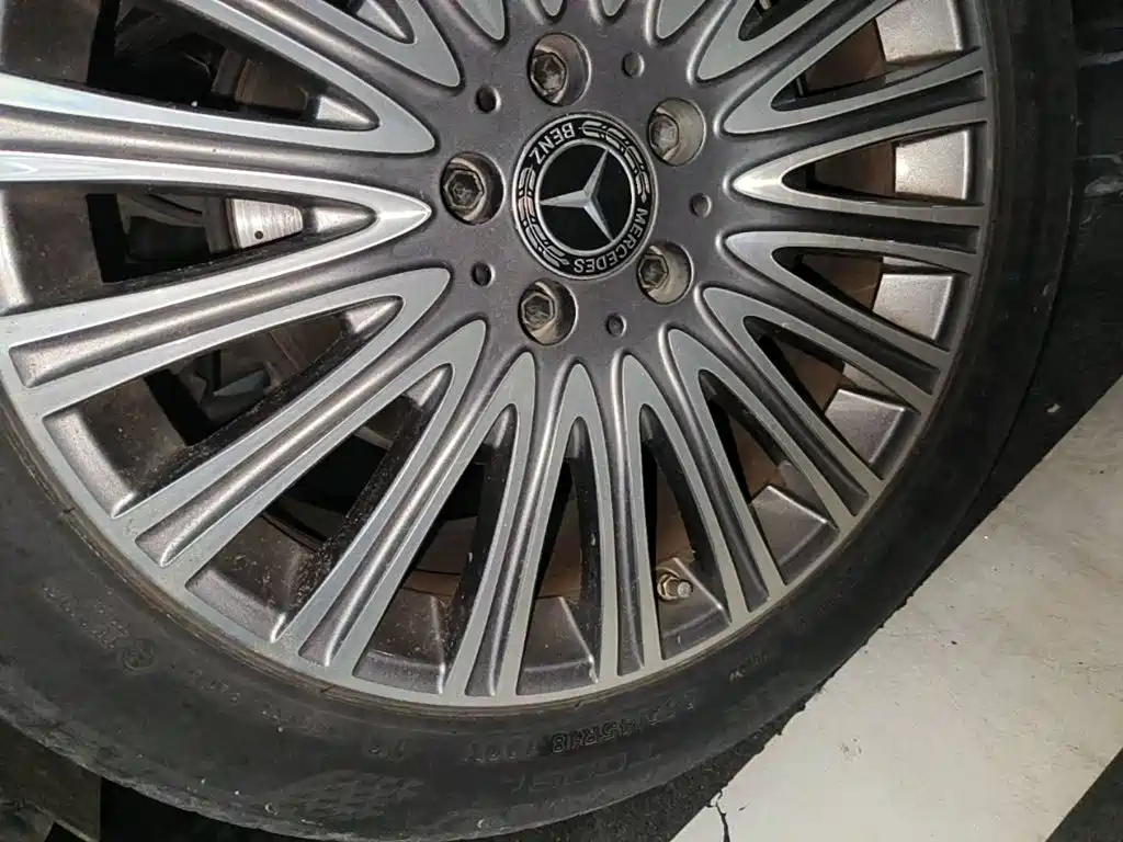 Mercedes-Benz E-Class, миниатюра 7