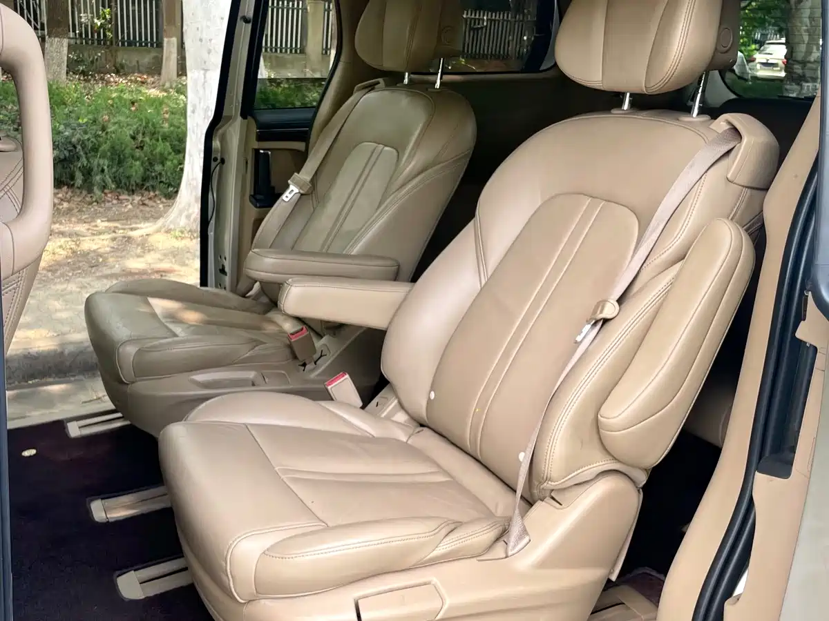 Buick GL8 2017 ES 28T Premium China V фото 9