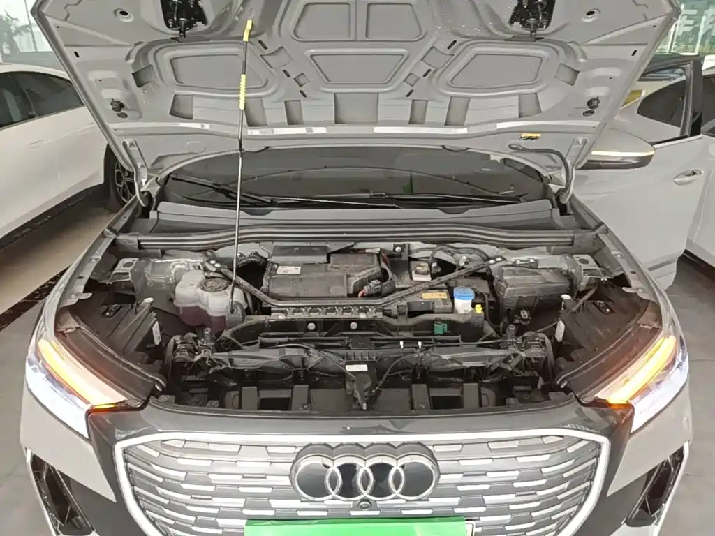 Audi Q4 e-tron 2023 2023 40 e-tron Pioneer Edition