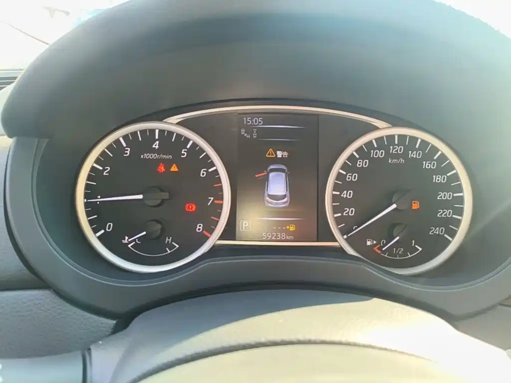 Photo 12 - Nissan Tiida