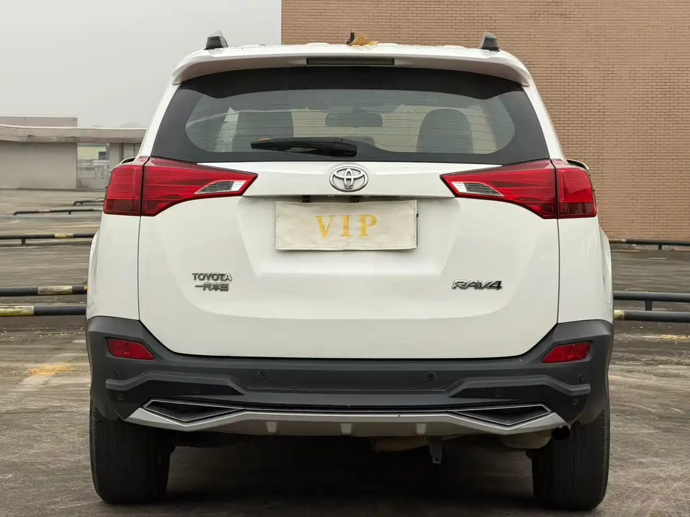 Toyota RAV4 Rongfang 2013 2.0L CVT 2WD Urban фото 7