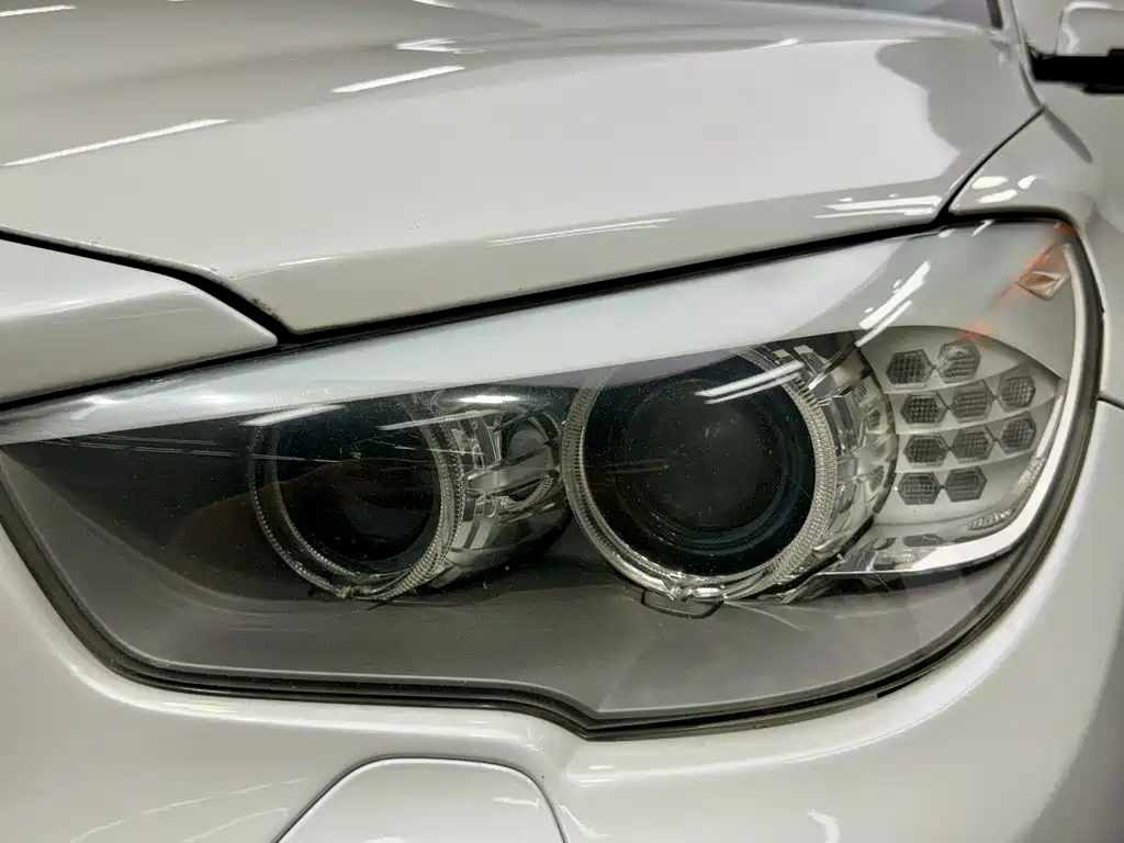 BMW 5 Series GT 2016 2015 528i Leading